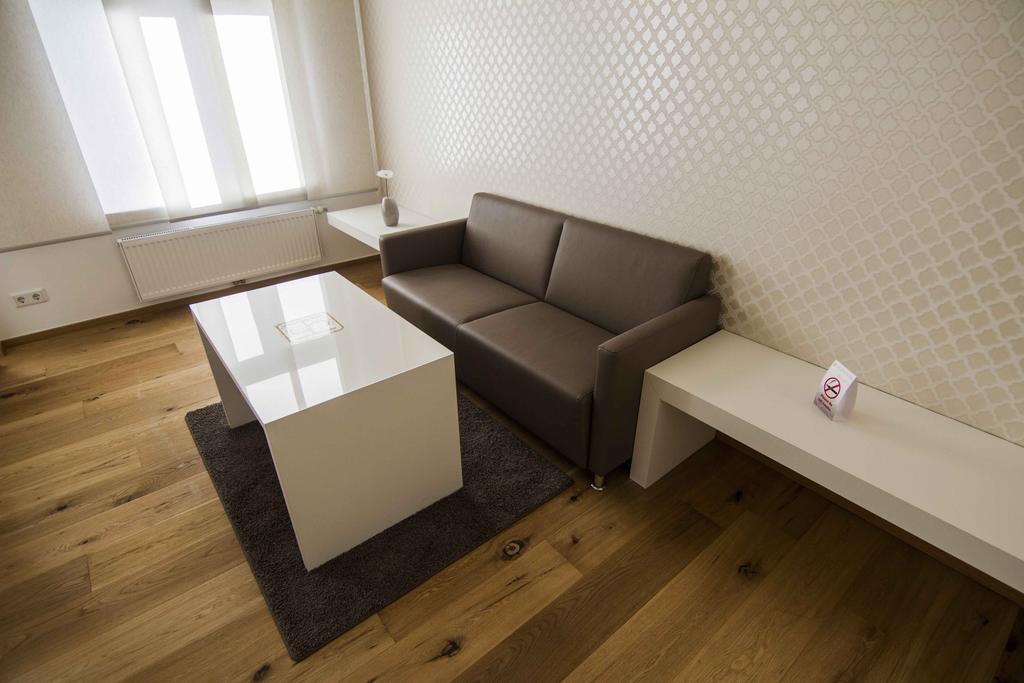 Helvetia Suites Dusseldorf Ngoại thất bức ảnh