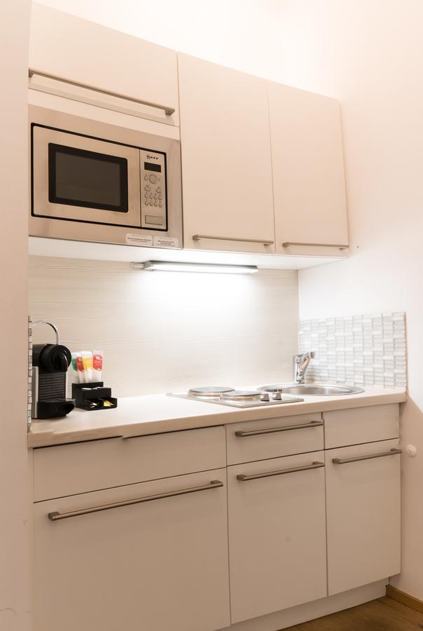 Helvetia Suites Dusseldorf Ngoại thất bức ảnh
