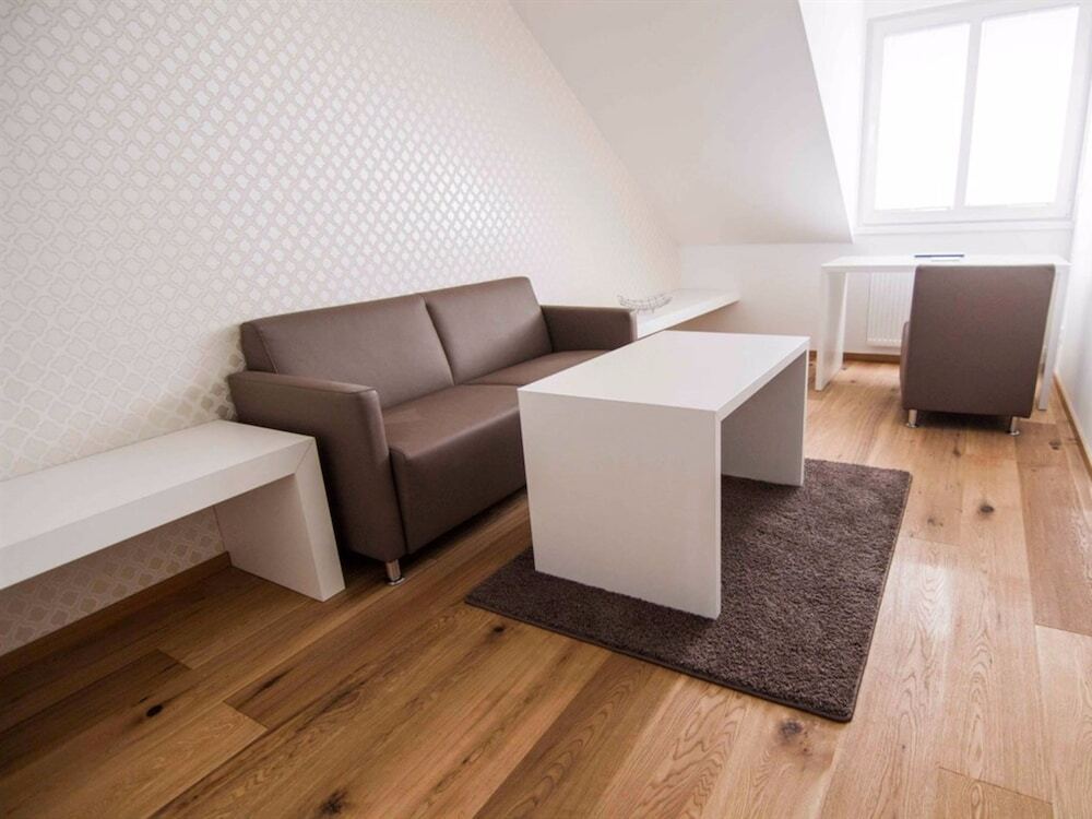 Helvetia Suites Dusseldorf Ngoại thất bức ảnh